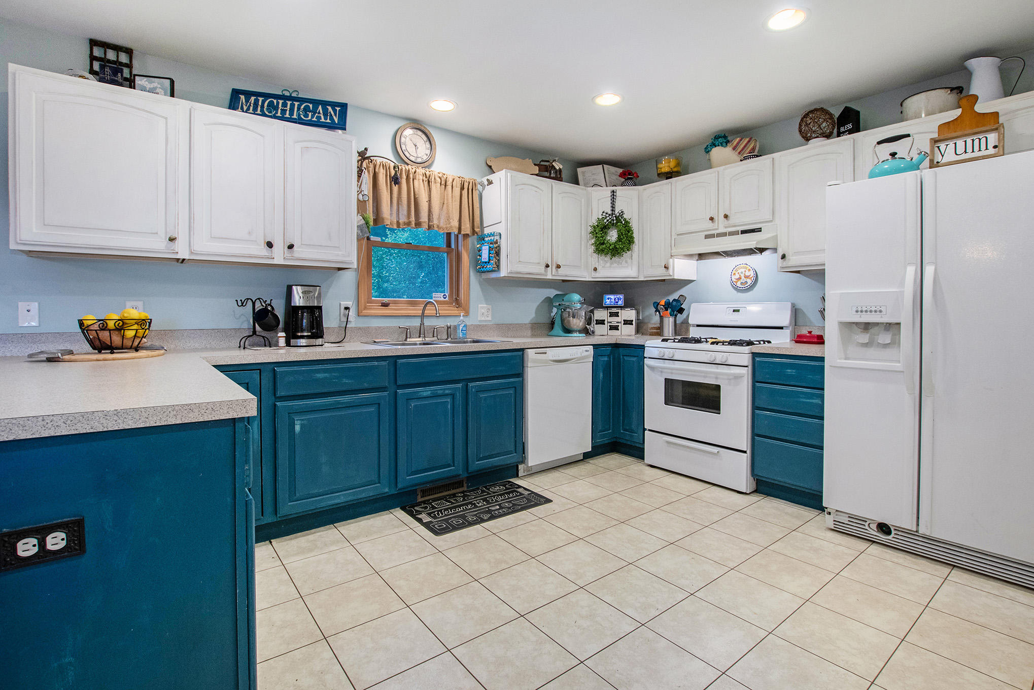13715 Riverside Drive Constantine, MI 49042 - Photo 6 of 21 IMG_1942