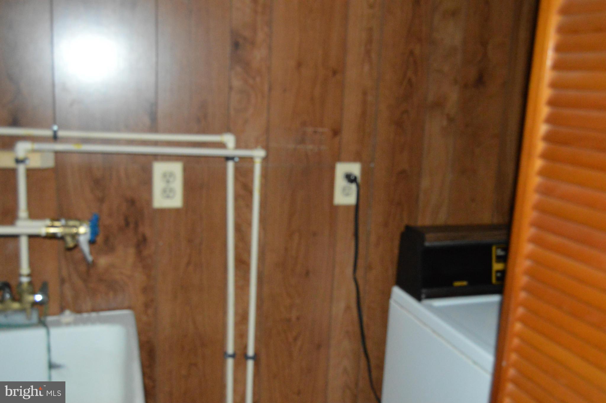 7464 Race Road Hanover, MD 21076 - Photo 20 of 27 Upper Laundry Room