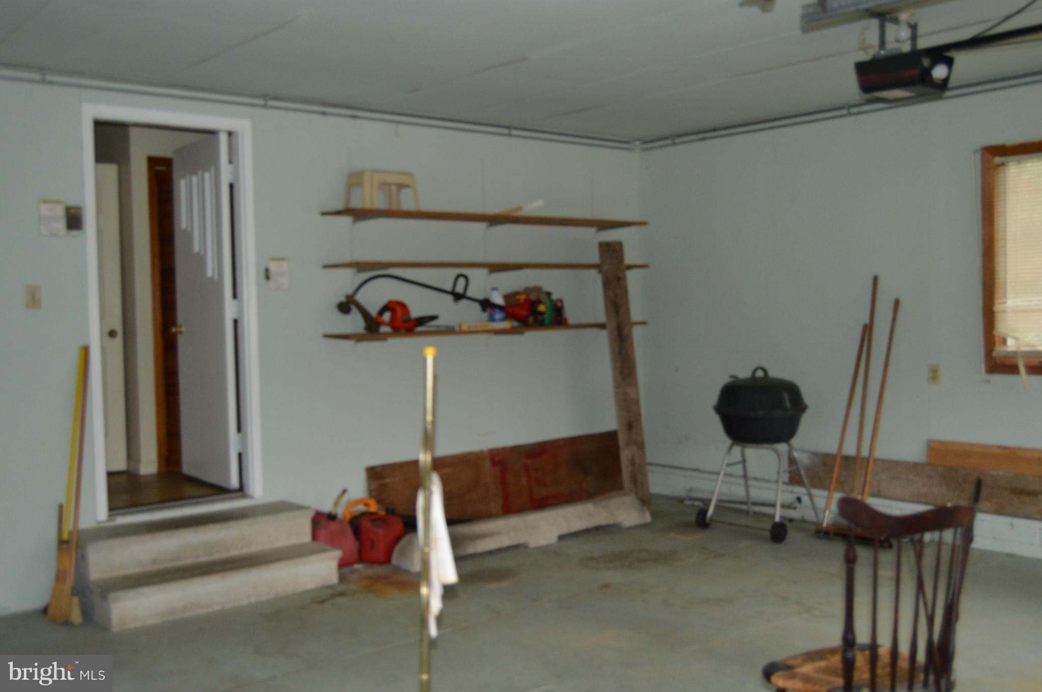 7464 Race Road Hanover, MD 21076 - Photo 21 of 27 Garage