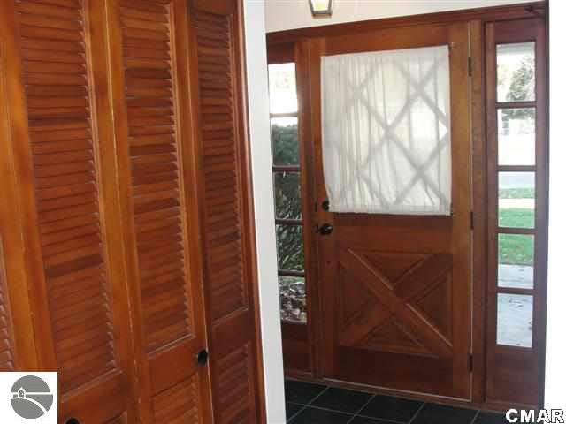 803 West Preston Road Mount Pleasant, MI 48858 - Photo 14 of 23 1772653-13.JPG