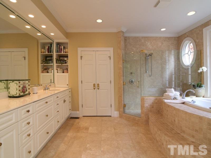 5325 Deergrass Court Raleigh, NC 27613 - Photo 16 of 25 Gallery Image 16