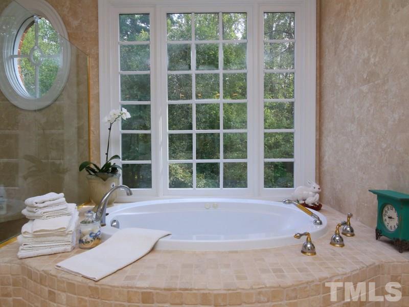 5325 Deergrass Court Raleigh, NC 27613 - Photo 17 of 25 Gallery Image 17