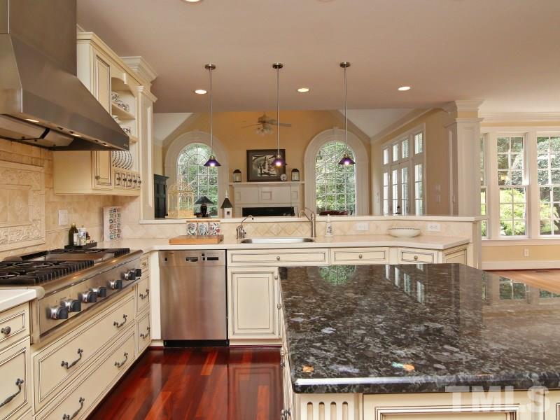 5325 Deergrass Court Raleigh, NC 27613 - Photo 10 of 25 Gallery Image 10