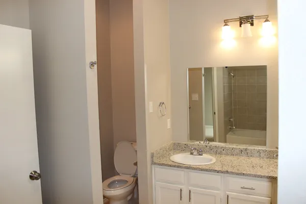 $1,995 | 2208 Quiet Wood Drive, Austin, TX 78728