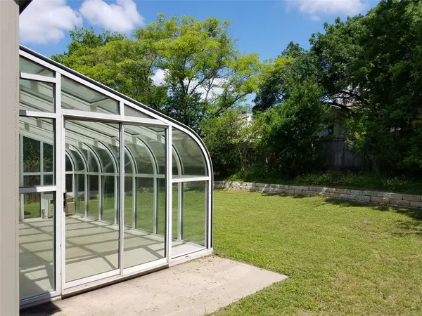 $1,995 | 2208 Quiet Wood Drive, Austin, TX 78728