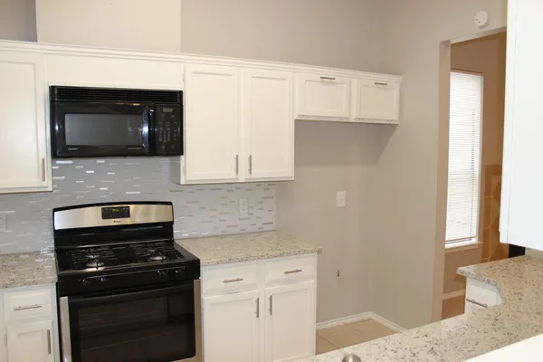 $1,995 | 2208 Quiet Wood Drive, Austin, TX 78728