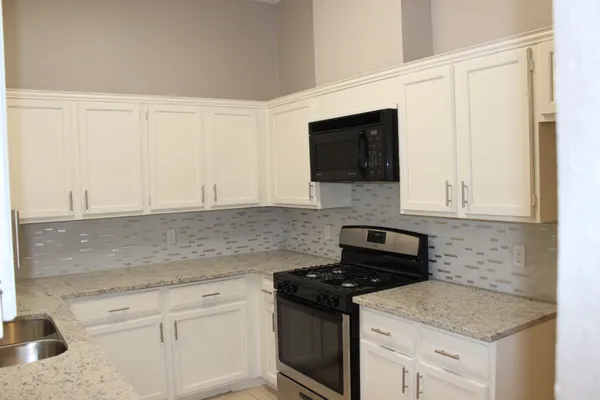 $1,995 | 2208 Quiet Wood Drive, Austin, TX 78728