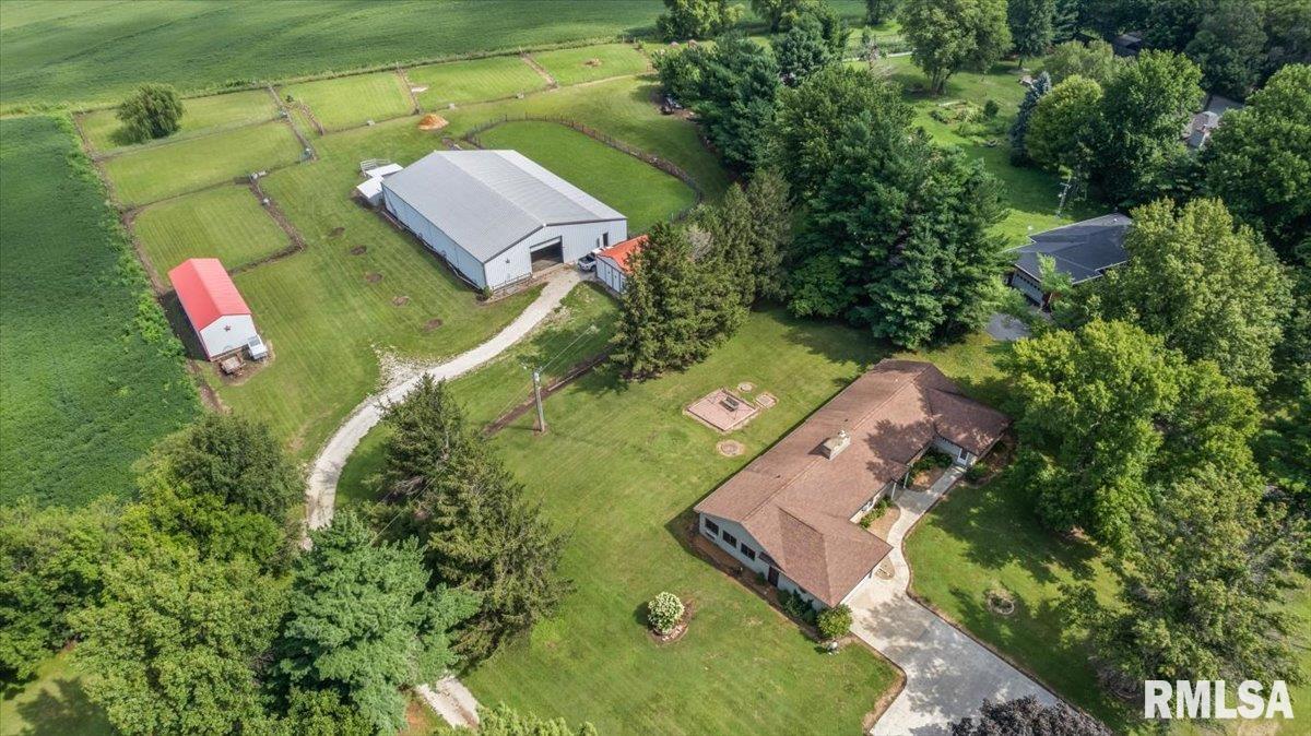 2390 Mound Road Jacksonville, IL 62650 - Photo 60 of 77 Gallery Image 60