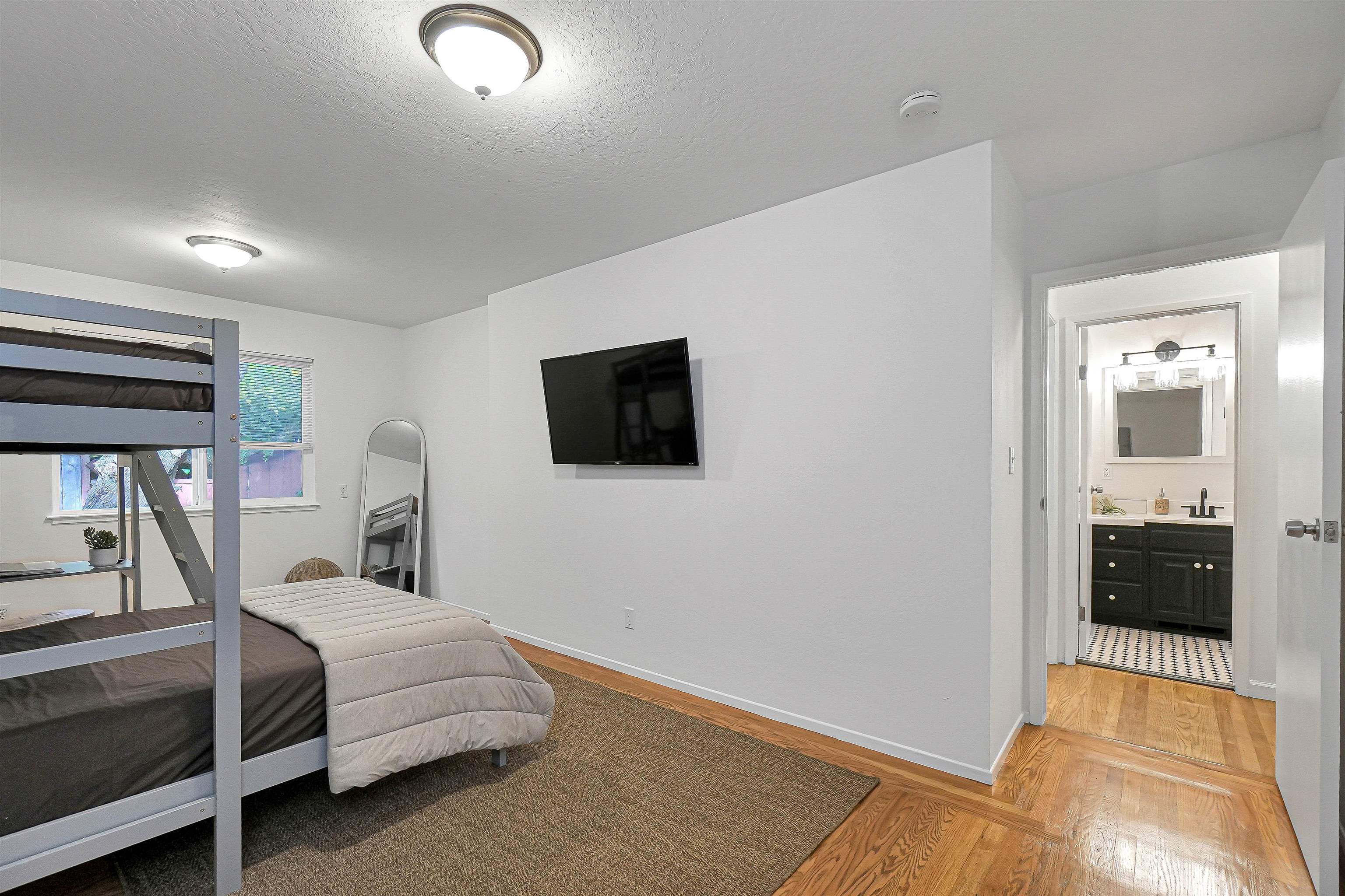 23735 Nevada Road Hayward, CA 94541 - Photo 26 of 38