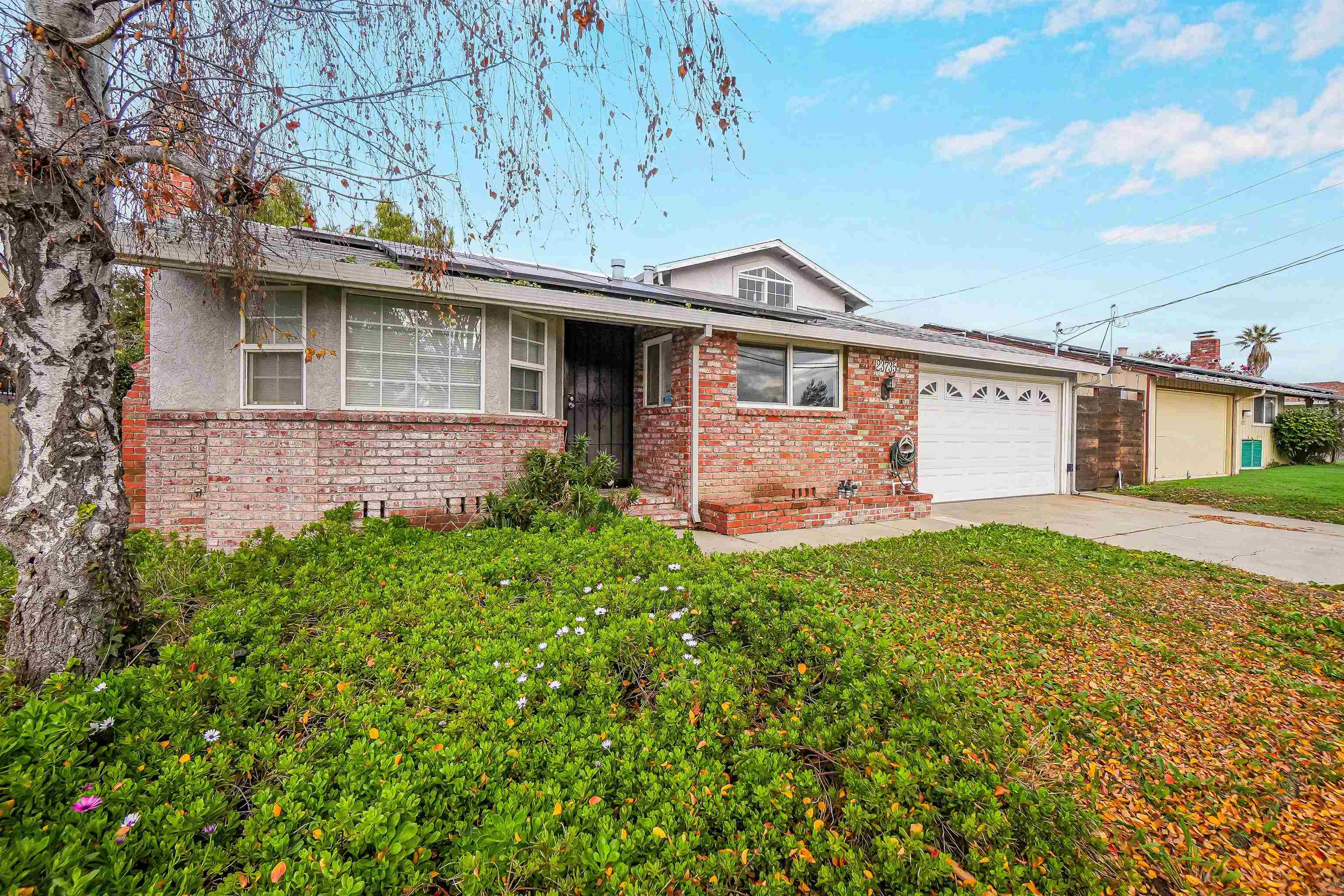 23735 Nevada Road Hayward, CA 94541 - Photo 3 of 38