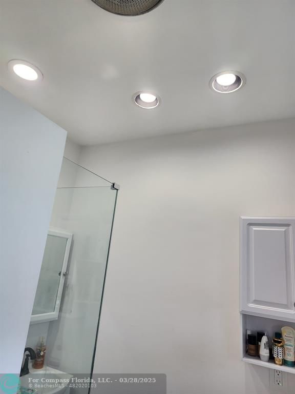 2005 Mercer Avenue West Palm Beach, FL 33401 - Photo 18 of 19