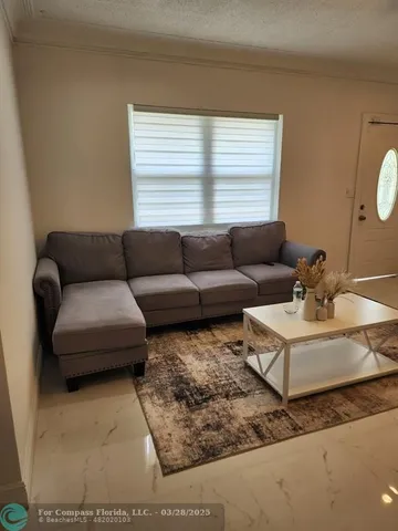 $3,850 | 2005 Mercer Avenue, West Palm Beach, FL 33401