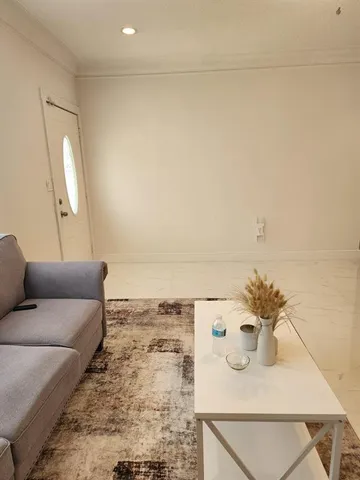 $3,850 | 2005 Mercer Avenue, West Palm Beach, FL 33401