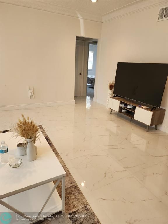 2005 Mercer Avenue West Palm Beach, FL 33401 - Photo 4 of 19