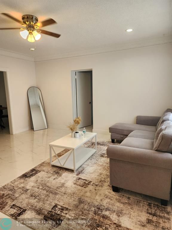 2005 Mercer Avenue West Palm Beach, FL 33401 - Photo 5 of 19