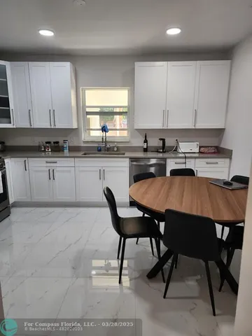 $3,850 | 2005 Mercer Avenue, West Palm Beach, FL 33401