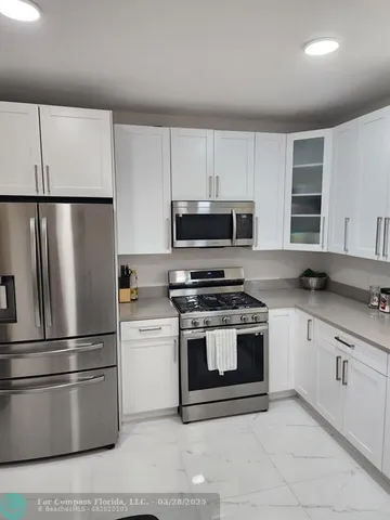 $3,850 | 2005 Mercer Avenue, West Palm Beach, FL 33401