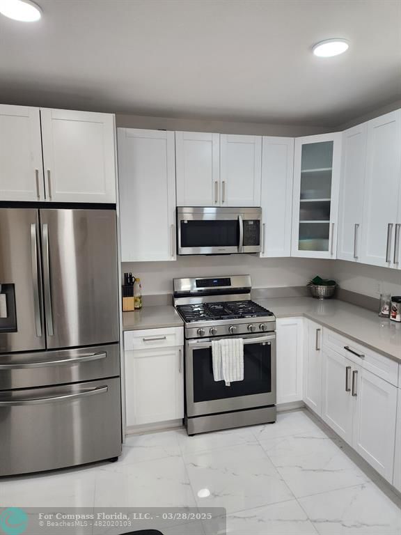 2005 Mercer Avenue West Palm Beach, FL 33401 - Photo 7 of 19