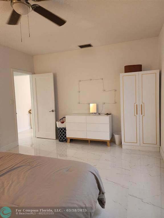 2005 Mercer Avenue West Palm Beach, FL 33401 - Photo 10 of 19