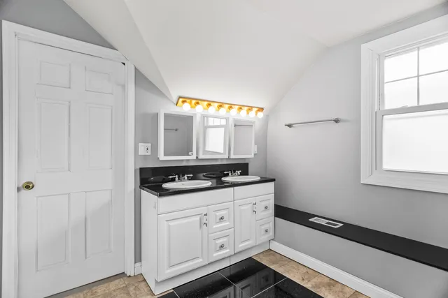 $555,000 | 2158 North 74th Avenue, Elmwood Park, IL 60707