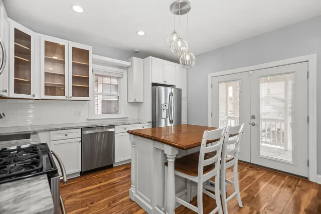 $555,000 | 2158 North 74th Avenue, Elmwood Park, IL 60707