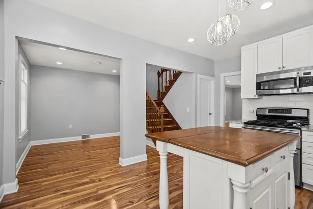 $555,000 | 2158 North 74th Avenue, Elmwood Park, IL 60707