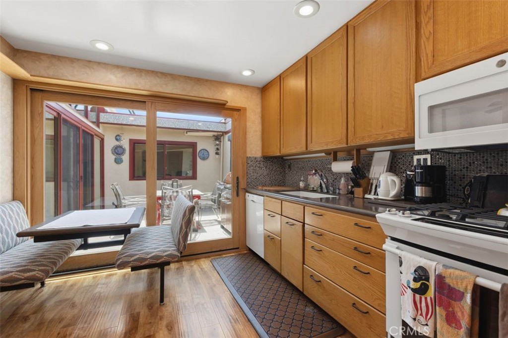 63 Seton Road Irvine, CA 92612 - Photo 13 of 50 Gallery Image 13