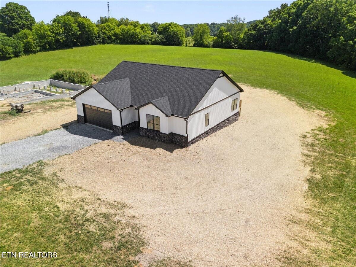 5817 Caldwell Road Loudon, TN 37774 - Photo 41 of 43 a view of outdoor space and yard