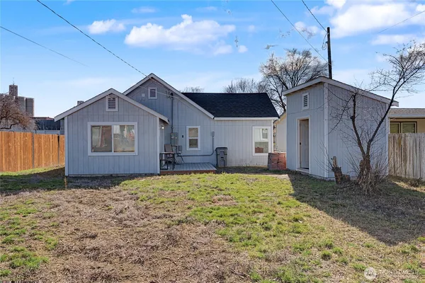 $249,950 | 307 West Glover Street, Harrington, WA 99134