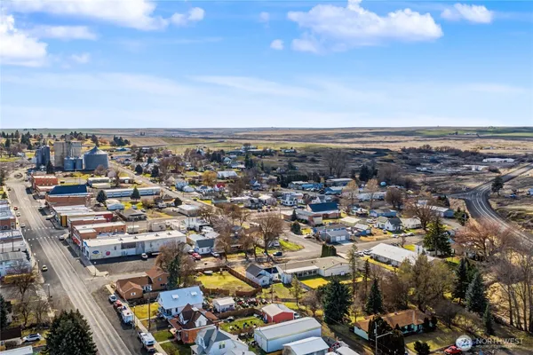 $249,950 | 307 West Glover Street, Harrington, WA 99134