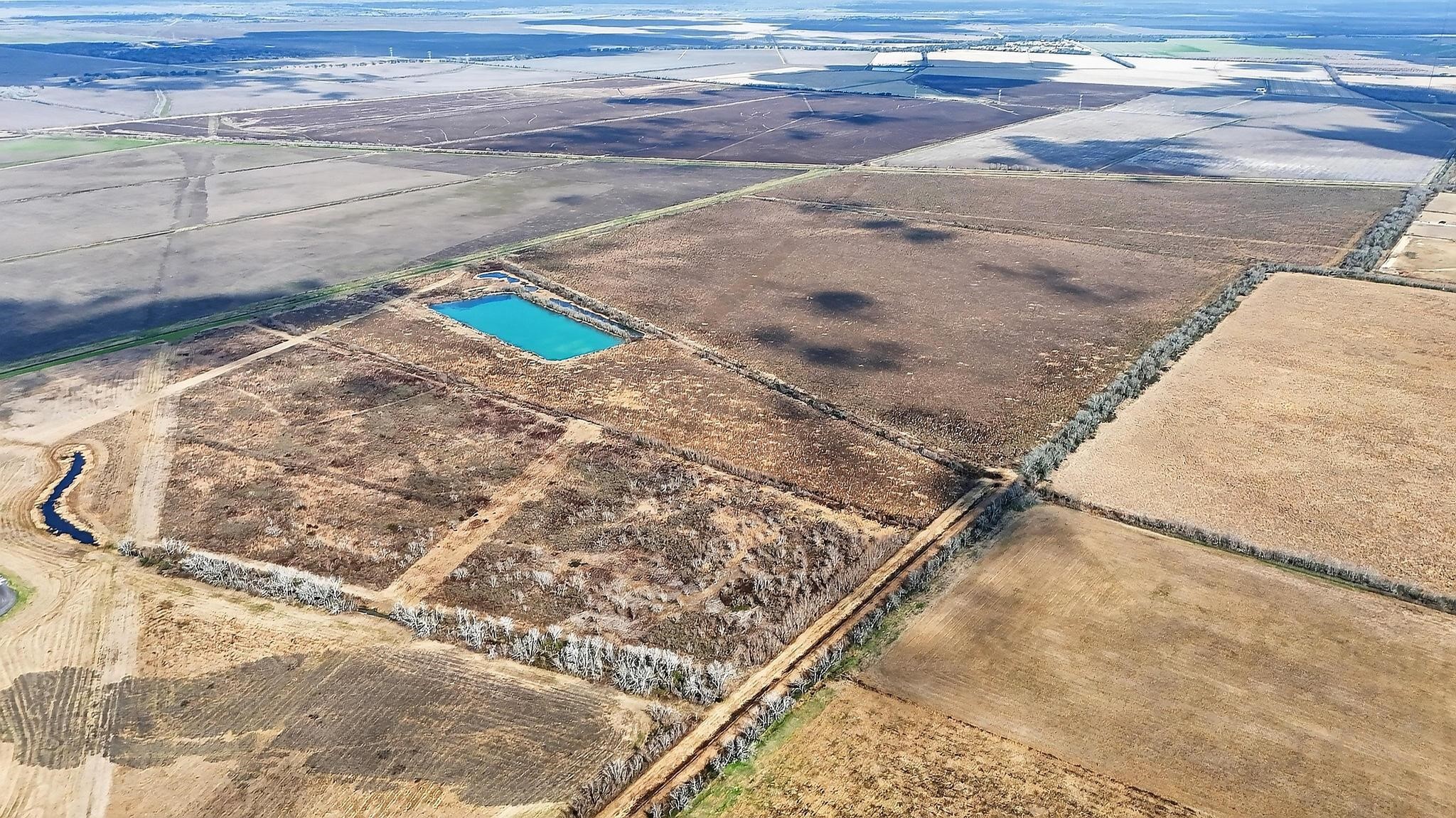49 County Road 49 Angleton, TX 77515 - Photo 7 of 20 a view of outdoor space