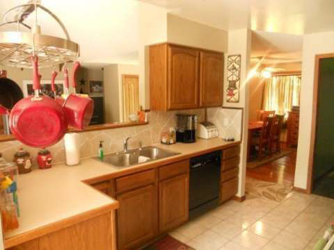 6690 Oak Road Vassar, MI 48768 - Photo 3 of 10 20366020-2.JPG