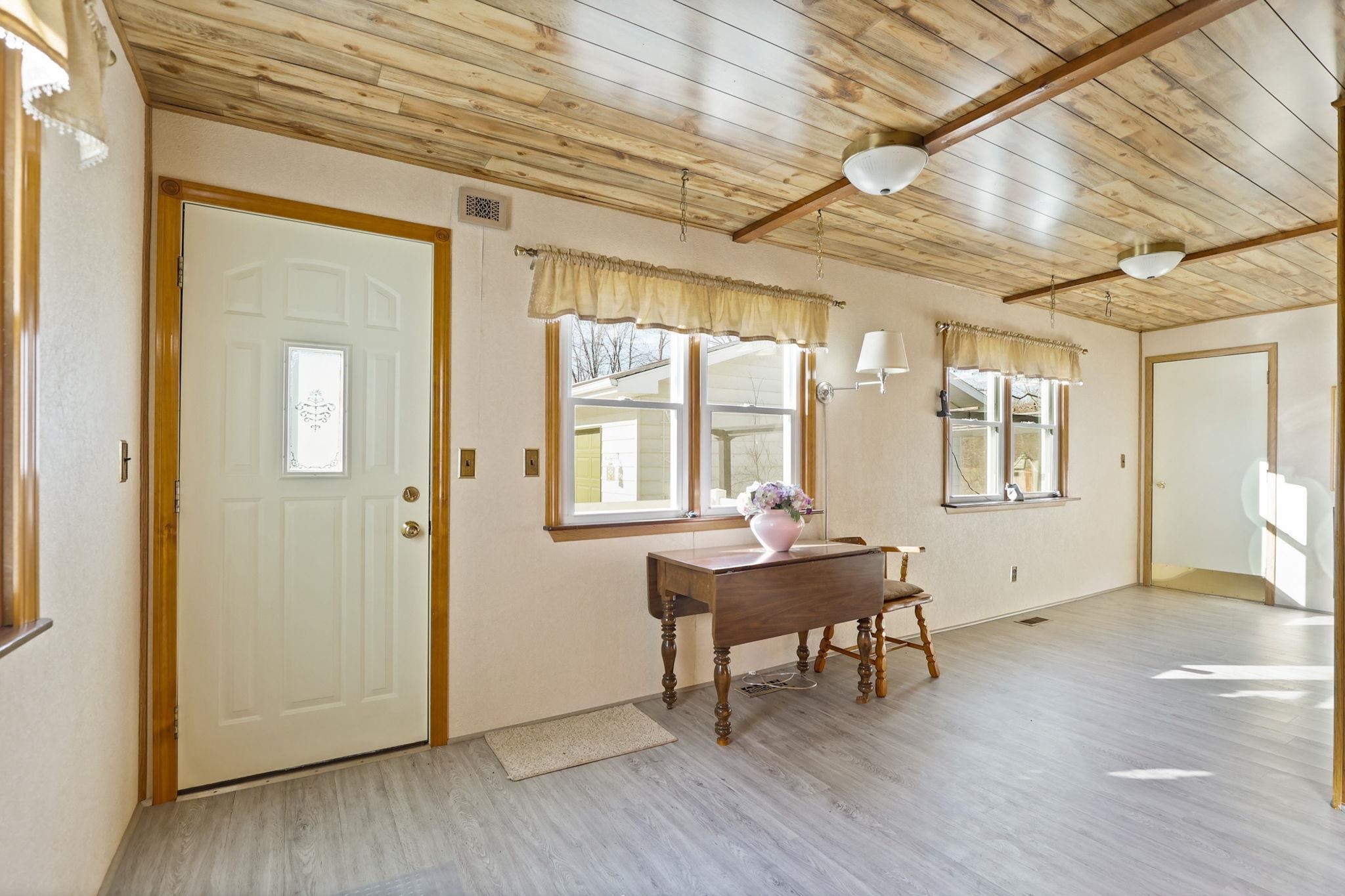 6262 Curtis Road Bridgeport, MI 48722 - Photo 17 of 82