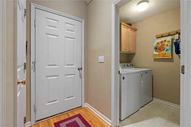 $450,000 | 708 West 131st Place, Kansas City, MO 64145