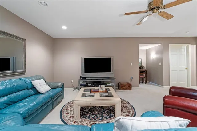 $450,000 | 708 West 131st Place, Kansas City, MO 64145