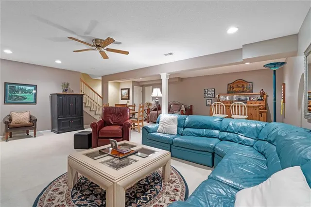 $450,000 | 708 West 131st Place, Kansas City, MO 64145