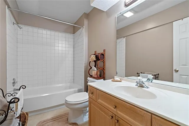 $450,000 | 708 West 131st Place, Kansas City, MO 64145