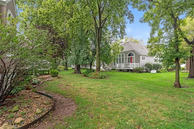 $450,000 | 708 West 131st Place, Kansas City, MO 64145