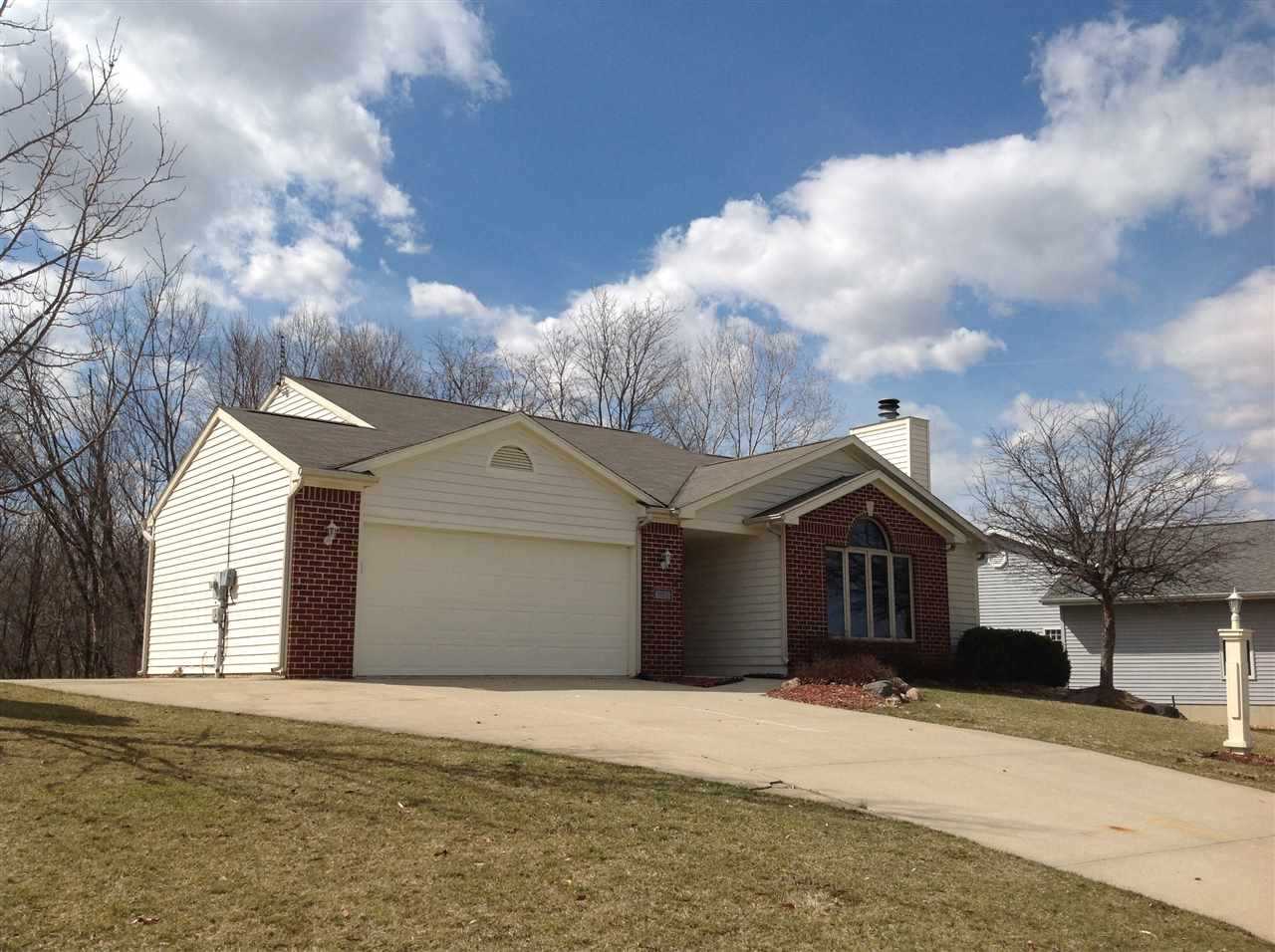 1908 Hunter's Ridge Drive Huntington, IN 46750 - Photo 1 of 29 Gallery Image 1