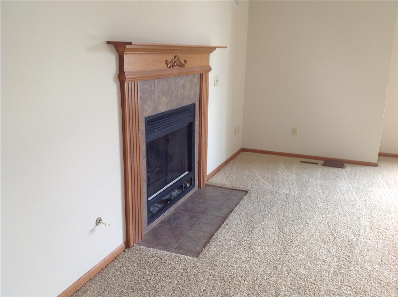 1908 Hunter's Ridge Drive Huntington, IN 46750 - Photo 4 of 29 Gallery Image 4