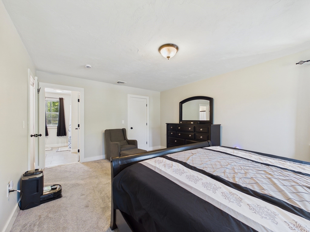 90 Howland Road Lakeville, MA 02347 - Photo 18 of 26
