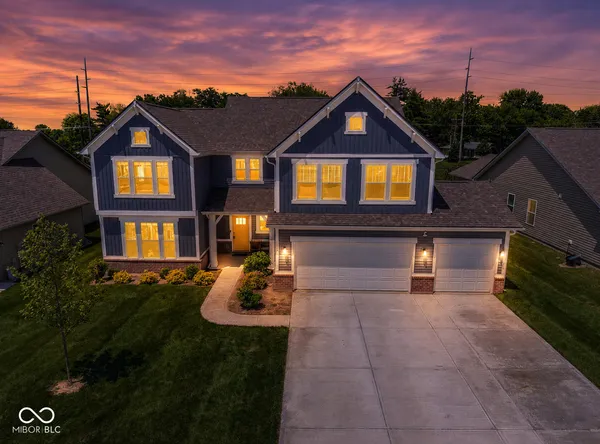 $464,900 | 1054 East Vly Oak Court, Mooresville, IN 46158