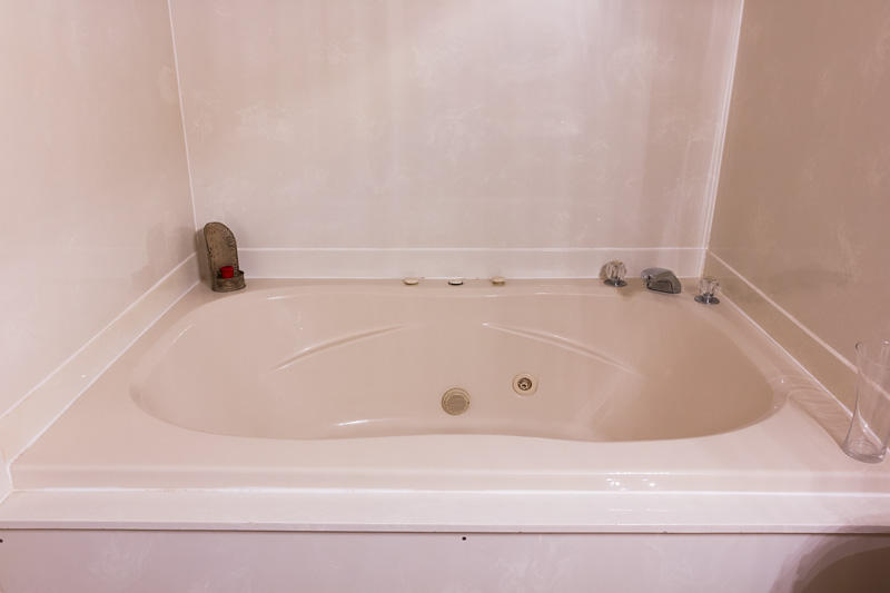414 Laurel Trace Road Townsend, TN 37882 - Photo 11 of 15 Garden tub in Master