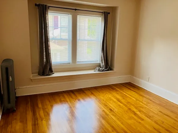 $2,300 | 414 Lovell Street, Unit 2, Worcester, MA 01602