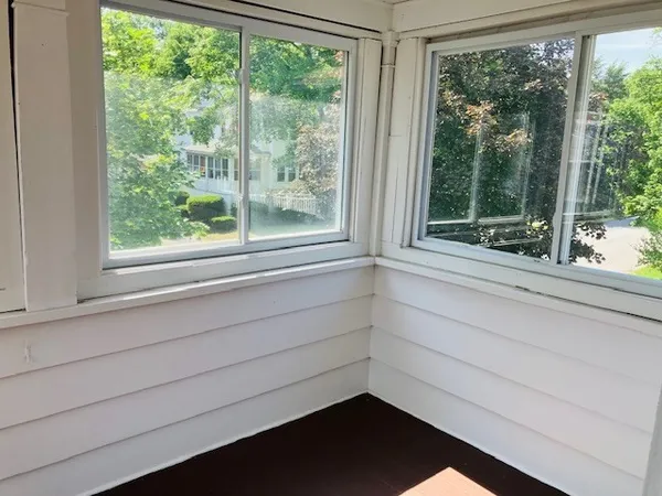 $2,300 | 414 Lovell Street, Unit 2, Worcester, MA 01602