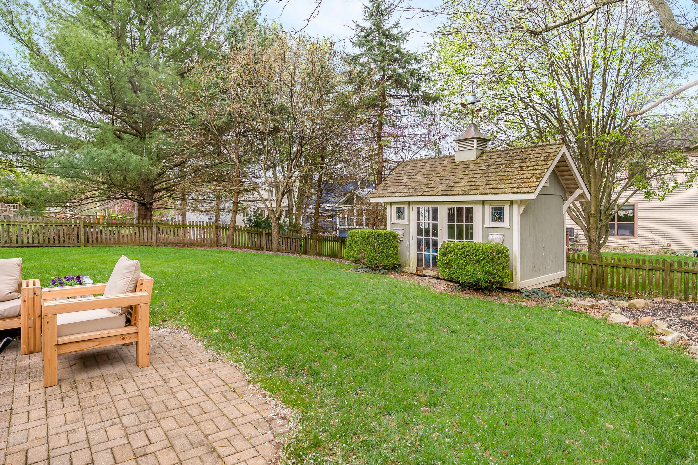 57 Ravine Road Powell, OH 43065 - Photo 2 of 33 Backyard