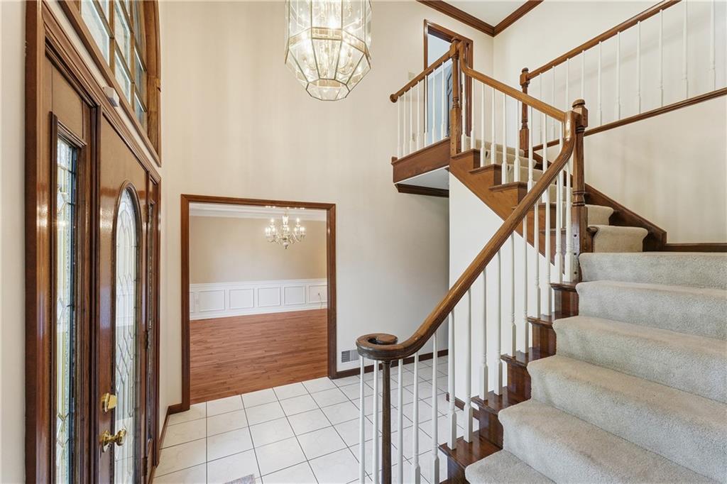 100 Field Club Circle McKees Rocks, PA 15136 - Photo 5 of 44 Gallery Image 5