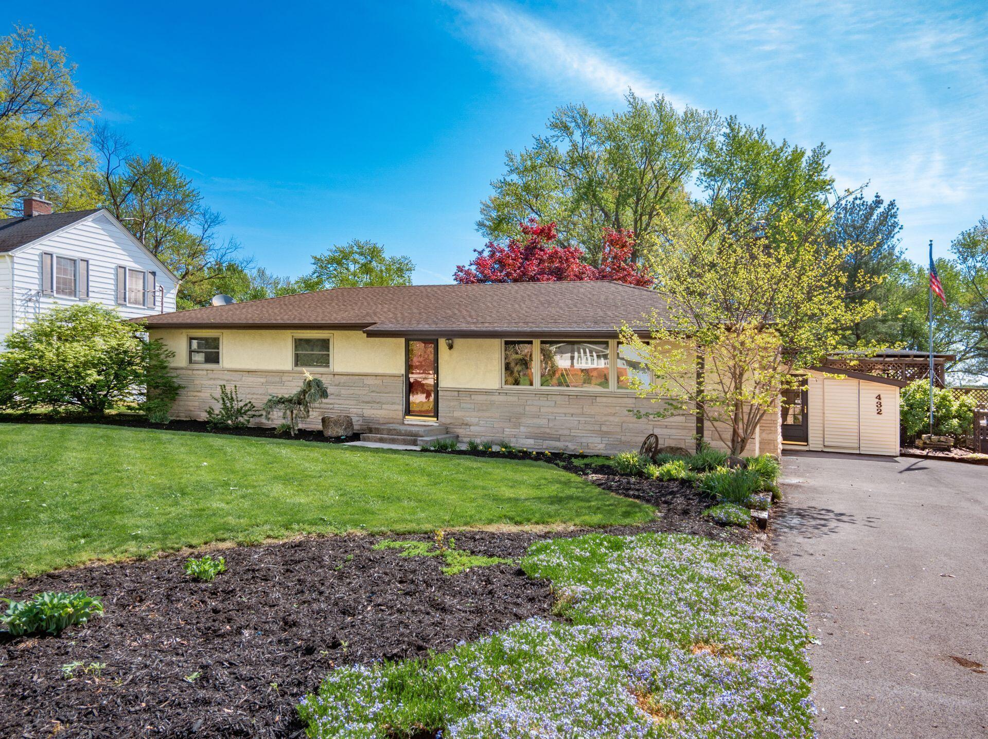 432 James Road Columbus, OH 43230 - Photo 4 of 43 004_6fee_N 432 James rd 107-2