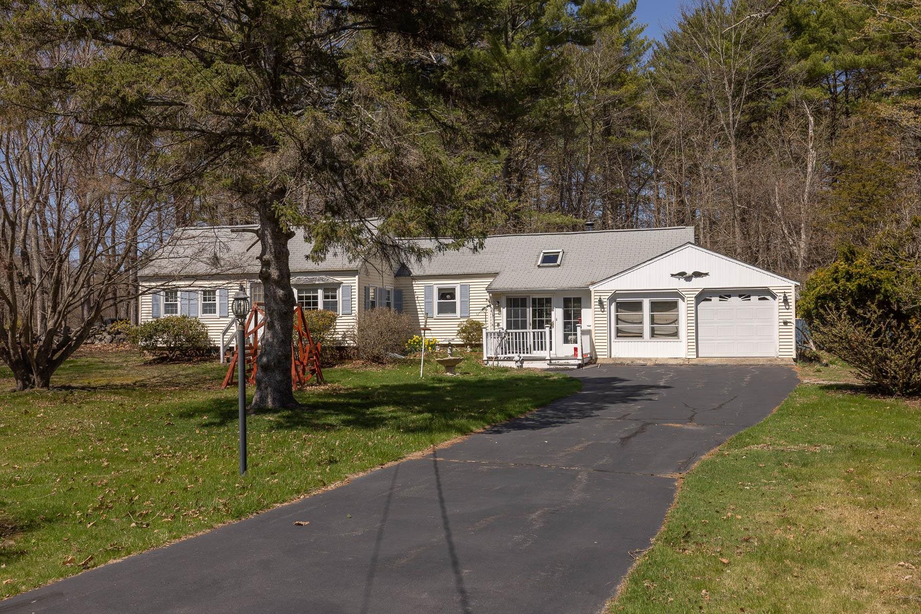 137 Clark Road Rye, NH 03870 - Photo 3 of 21