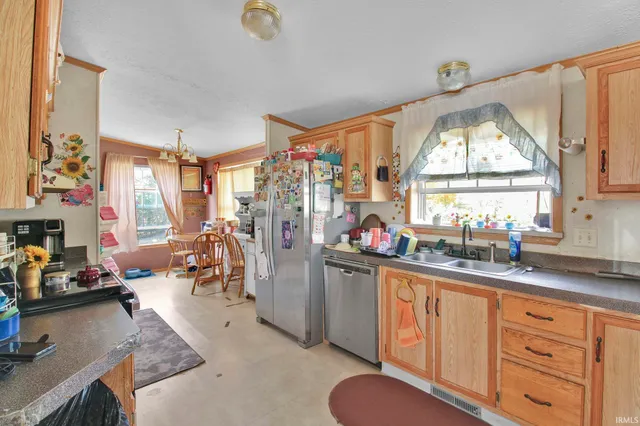 $190,000 | 13972 County Rd East 500 South, Fairmount, IN 46928